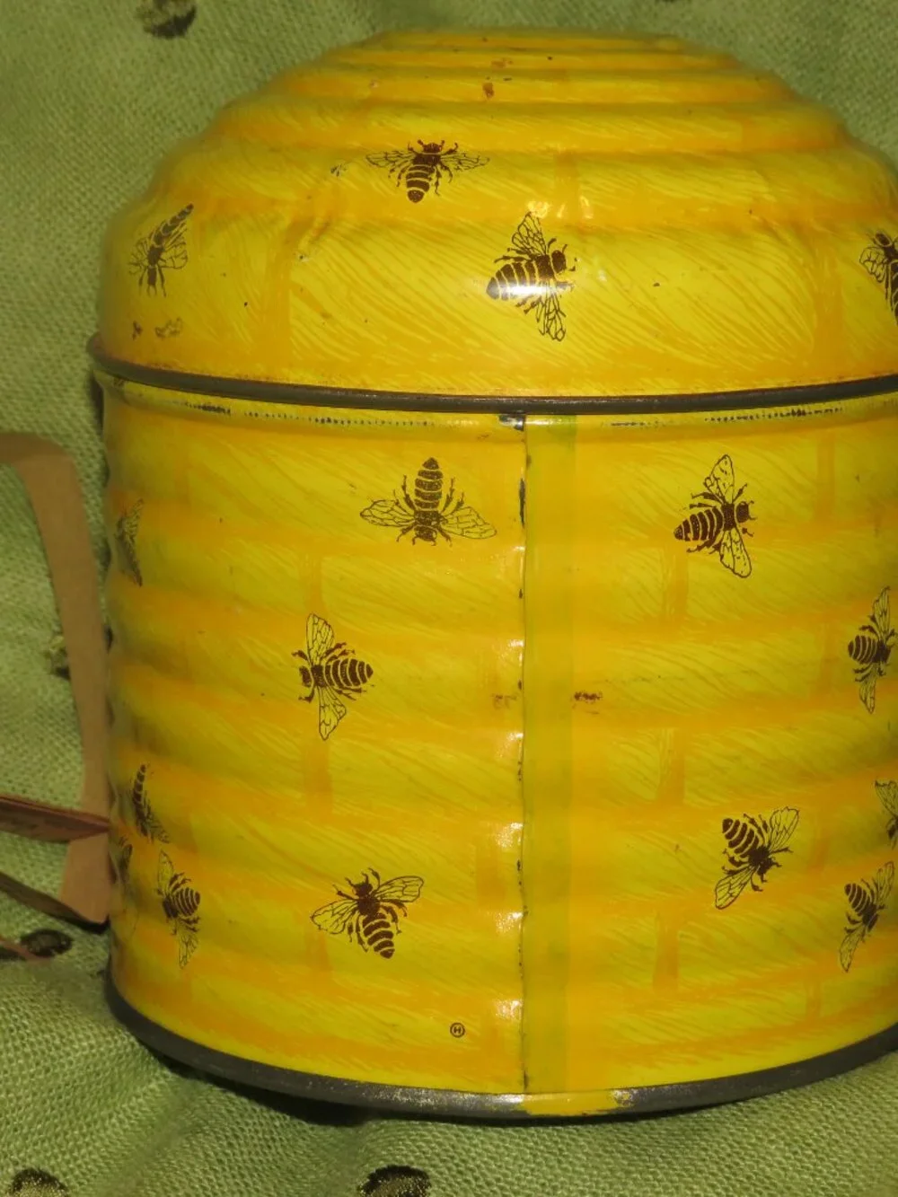 VTG Yellow Beehive Tin Canister Honey Bee Bumble Bee Cottagecore Home Decor